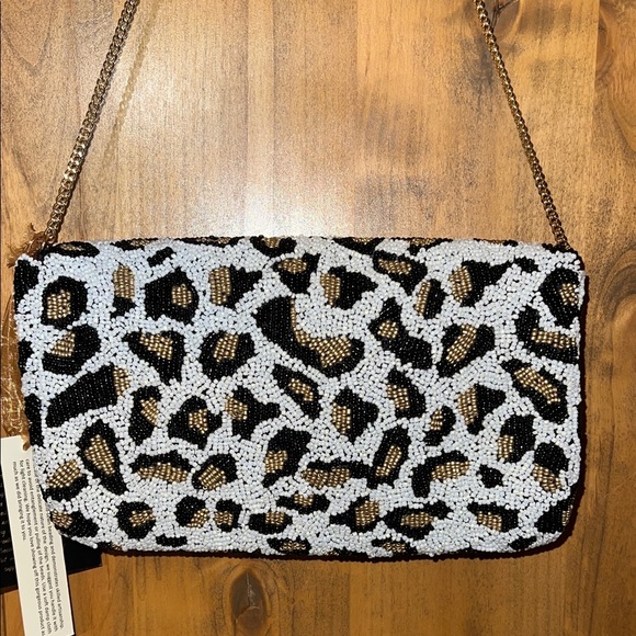 Made From India To You | Bumble Bee Leopard Print Beaded Bag - Picture 7 of 11